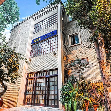 Hotel FabExpress Hemkunt Mansion Noida Exterior foto
