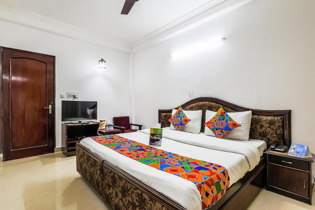 Hotel FabExpress Hemkunt Mansion Noida Exterior foto
