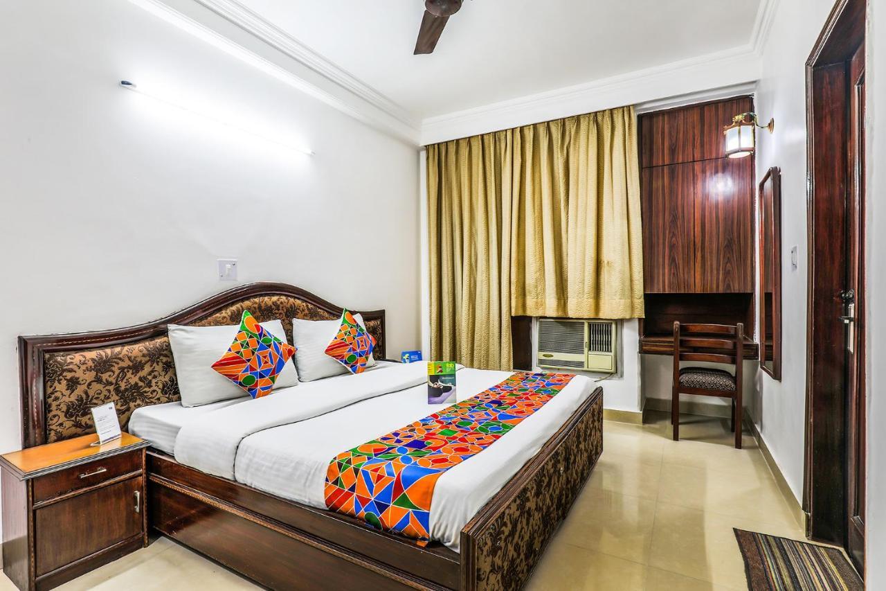 Hotel FabExpress Hemkunt Mansion Noida Exterior foto